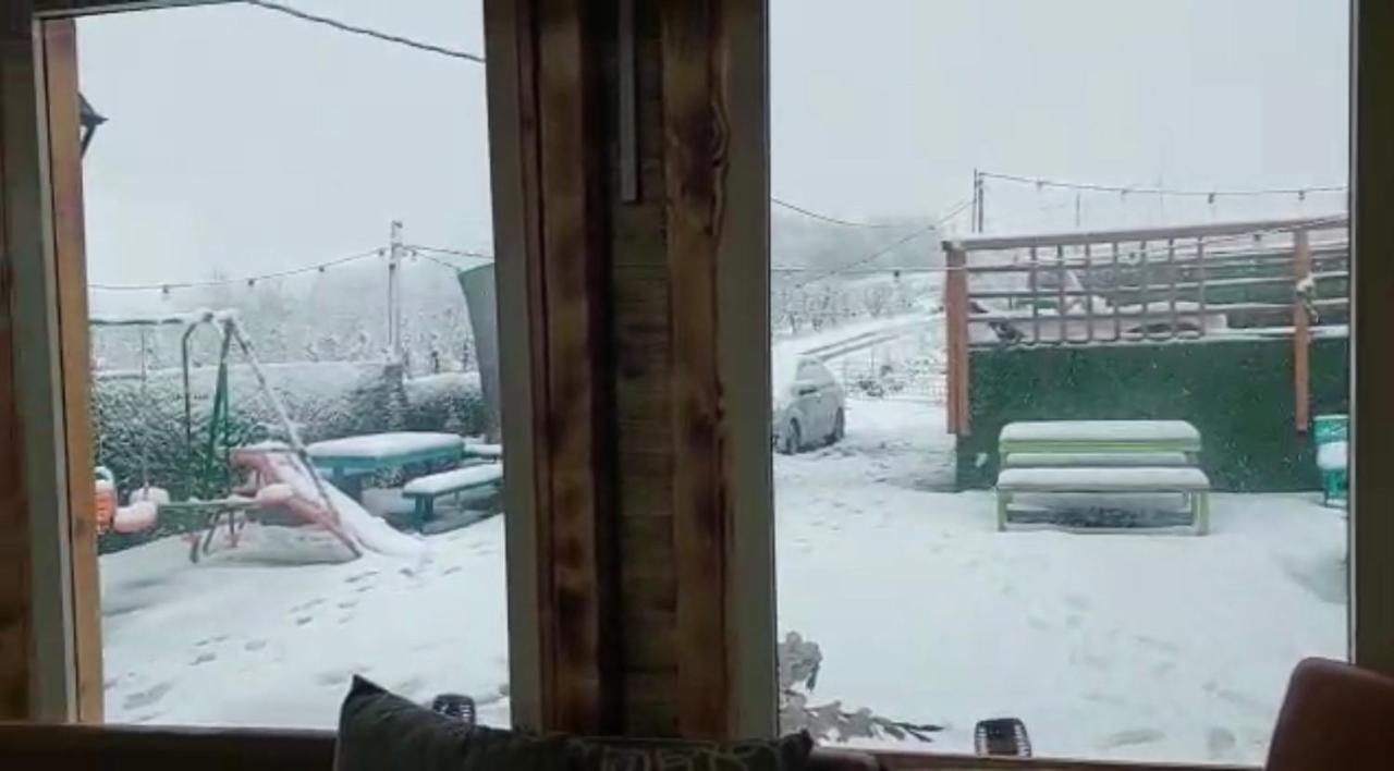 Апартаменти מפגש הדובדבן Buq'ata Екстер'єр фото